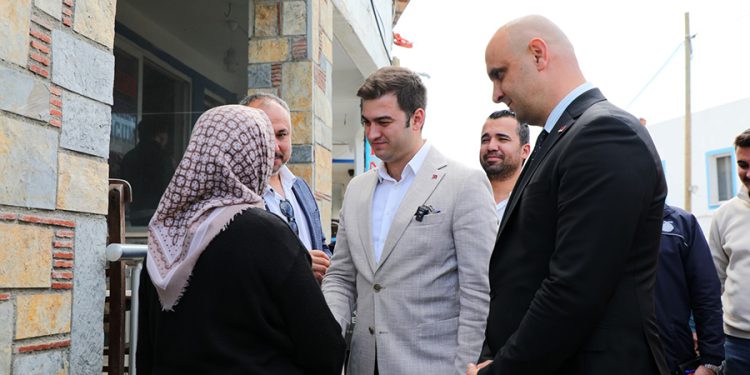 Mandalinci saha saha dolaşıyor: “Masa başında değil sahada çözüm üreteceğiz”