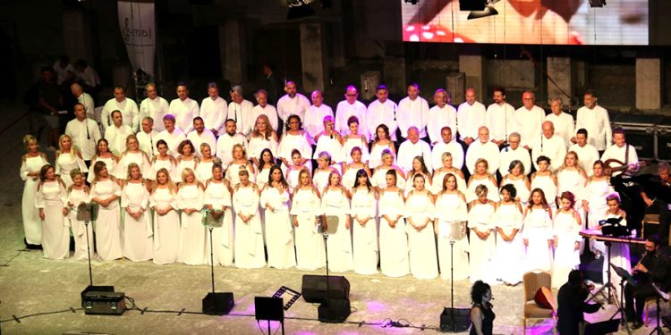 Başöğretmen Atatürk’ün Sevdiği Şarkılar Seslendiriliyor