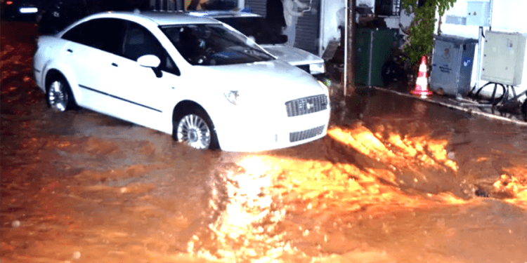 Belediye Bodrum’da sağanak yağış uyarısı yaptı