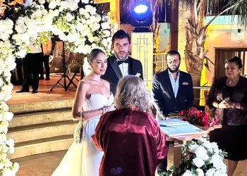 Maksutoğlu ailesinin mutlu günü