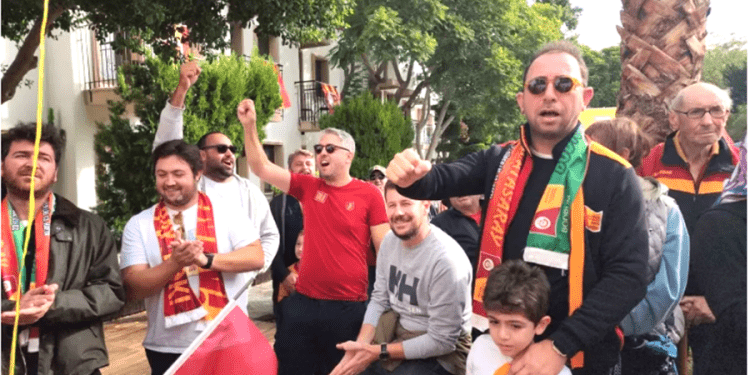 Galatasaraylılar Bodrum’da sevinç ve hüznü bir arada yaşadı