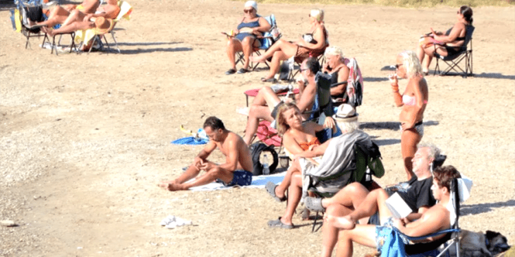 Kasım ayının ilk günü Bodrum’da böyle deniz ve güneş keyfi yaptılar