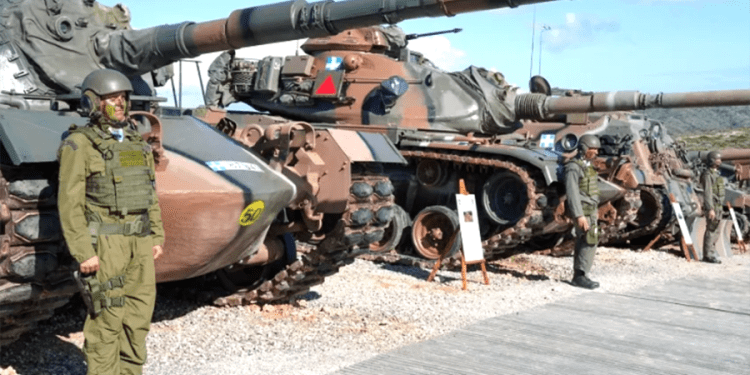 Yunanistan Ege adalarına Leopard tankları yerleştiriyor