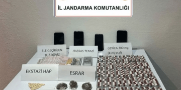 Villada uyuşturucu operasyonu 2 gözaltı