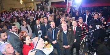 BESİAD’ın Sokak Partisi yağmura rağmen renkli geçti