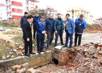 Başkan Aras, Yağıştan Etkilenen Mahallelerde Çözüm için Sahada