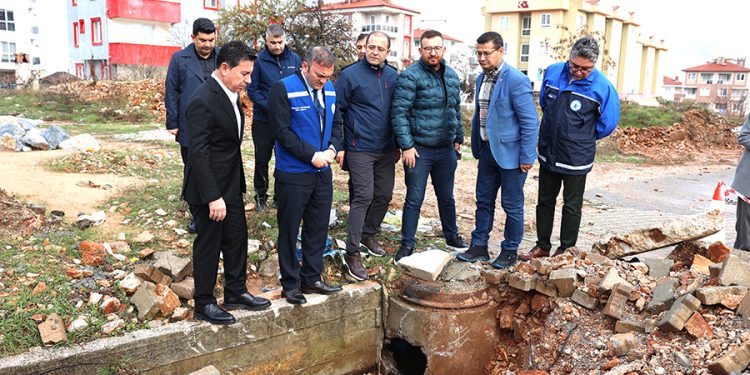 Başkan Aras, Yağıştan Etkilenen Mahallelerde Çözüm için Sahada