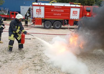 Büyükşehir, Gönüllü İtfaiyeci Eğitimlerine Bodrum’da Devam Etti
