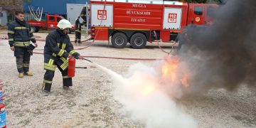 Büyükşehir, Gönüllü İtfaiyeci Eğitimlerine Bodrum’da Devam Etti
