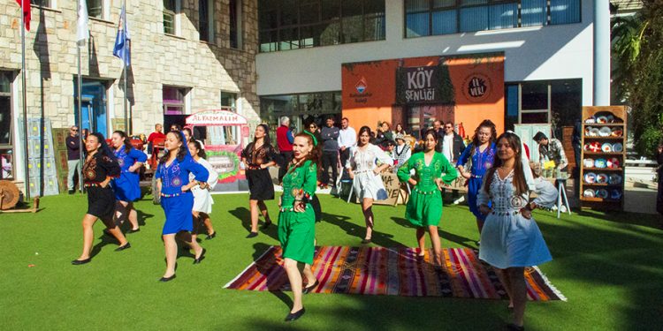 Bahçeşehir Koleji Bodrum Kampüsü’nden 8. Geleneksel Köy Şenliği