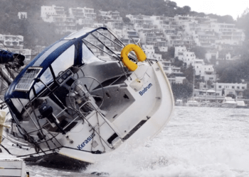 Denizcilere Bodrum-Kaş arasında fırtına uyarısı