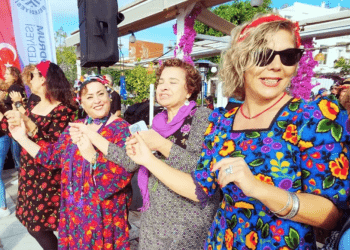 Bodrum’da çok renkli Nartugan şenliği