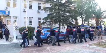 Jandarmadan 12 kişilik hırsızlık çetesine darbe