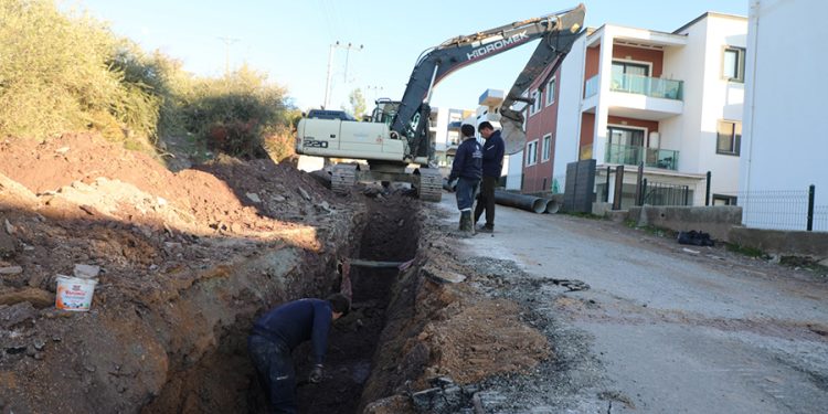 Mumcular’da İçme Suyu Hatları Yenileniyor