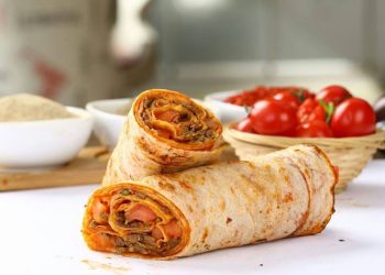 Kriz vurdu: Vatandaş tavuk dürüme yüklendi