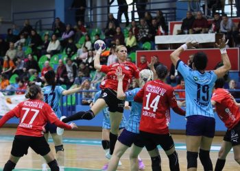 Denizin Kızları, Mağlup Ederek Namağlup Liderliğini Sürdürdü!