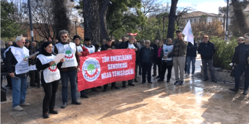 Zam açıklandı emekli soluğu meydanda aldı