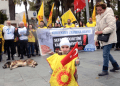 14 aylık ilk eyleminde ekmeğinin peşinde