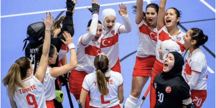 Muğlalı hokey sporcuları Avrupa zaferi yaşadı