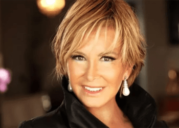 Filiz Akın Bodrum’dan İstanbul’a ambulans uçak ile gönderildi