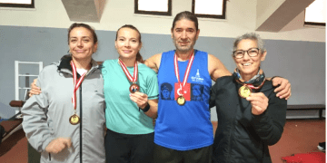 Master atletler İzmir’deki yarışmalardan 6 birincilik madalyası ile döndü