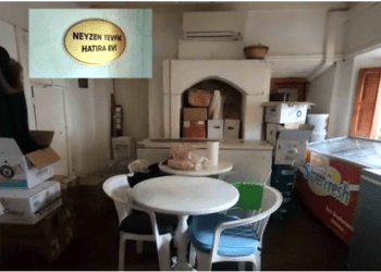 Dünyaca ünlü şair ve ney ustası Neyzen Tevfik’e büyük ayıp, evi dondurmacının deposu oldu, görüntüler yürekleri burktu