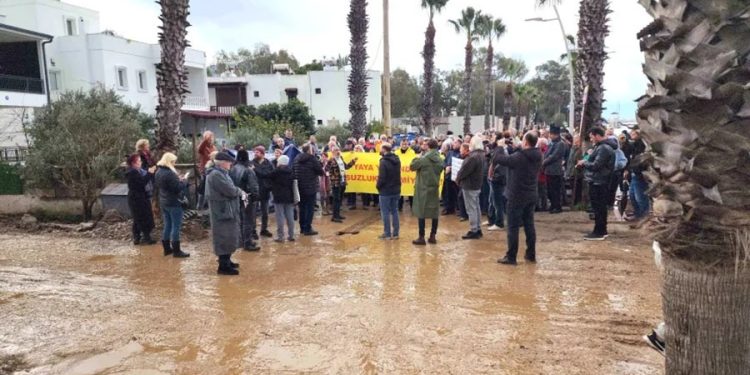 Uçurumdan düşerek ölen ABD’li hamile öğretmenin külleri Türkiye’de denize atılacak