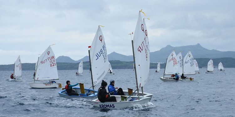 Mandalina Kupası Yelken yarışları başladı