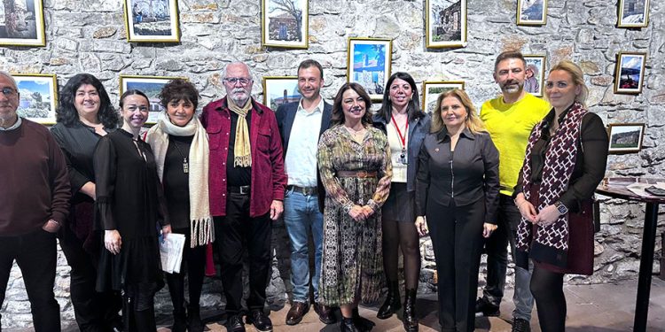 “Geçmişin Esintileri Geleceğe Umut Olsun” Fotoğraf Sergisi Trafo’da Açıldı