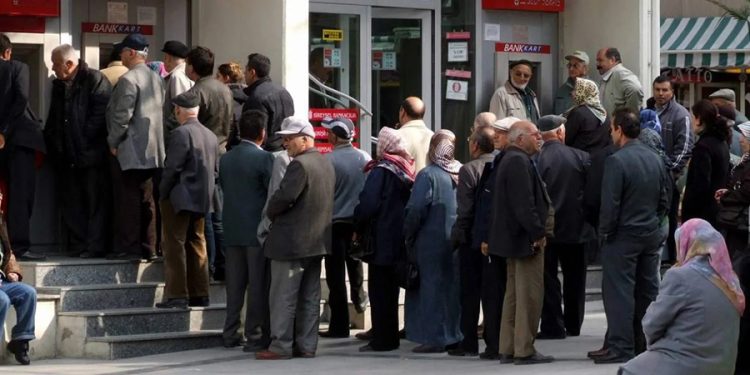 Milyonlarca emekliye kötü haber! ‘Emekli Yılı’ bitti, indirim kaldırıldı