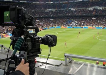 Ünlü Manken Deniz Akkaya’ya 13 yıl 4 ay hapis cezası