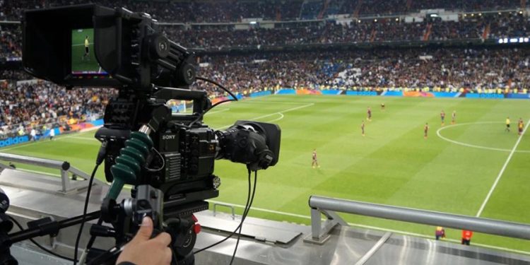 Ünlü Manken Deniz Akkaya’ya 13 yıl 4 ay hapis cezası