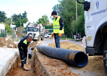 Yağmur Suyu Hattı Çalışmaları Devam Ediyor