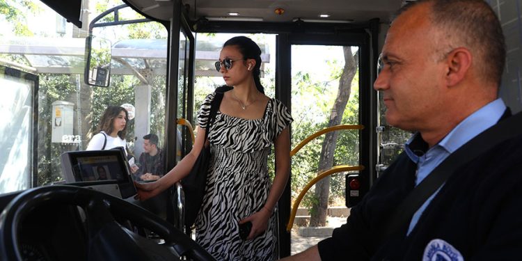Büyükşehir “Öğrenci Abonman Kart” Uygulamasını Hayata Geçiriyor