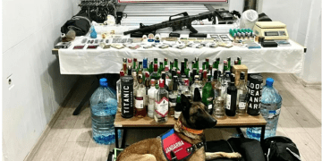 Turistik ilçede uyuşturucu operasyonu, 3 gözaltı