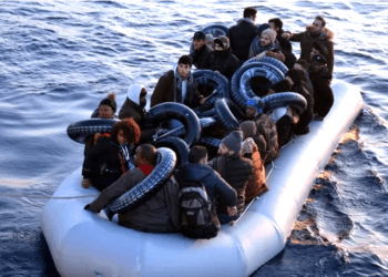 Göçmen botunda genç Afgan kadın ölü bulundu