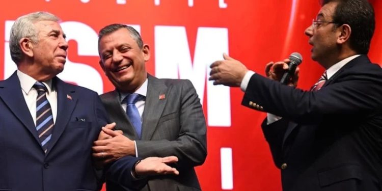 CHP’de adaylık tartışmaları sürerken son ankette sürpriz sonuçlar çıktı