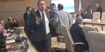 AFAD Müdürü anlattı, vekiller dondu kaldı