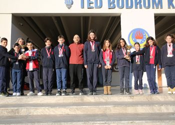 TED Bodrum Koleji Küçükler Yüzme Takımı Muğla Şampiyonu Oldu