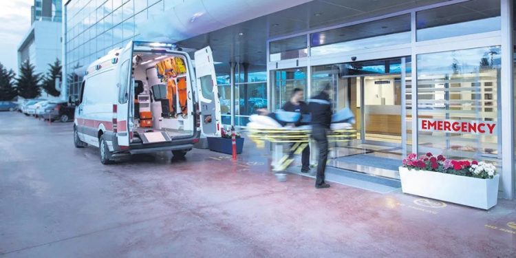 Özel hastanelerde yüksek ücret ödeme devri bitti