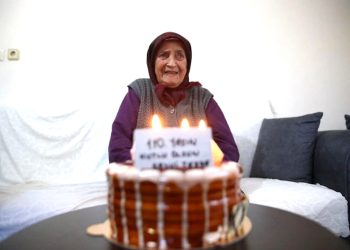 110 yaşındaki Selvi nine yıllara meydan okuyor: Her gün yediği 1 besin var