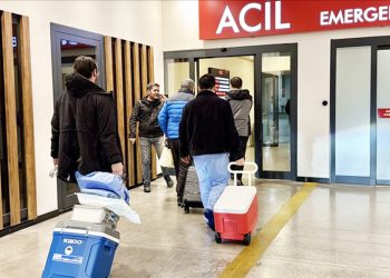 Beyin ölümü gerçekleşen hastanın organları 2 kişiye umut oldu