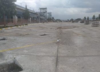 Dış hatlara uçaklar 24 Mart’ta inmeye başlayacak, ama otopark hazır değil