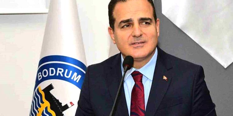 Vali Akbıyık “Muğla’da tek kişilik hane sayısı 97 bini aştı”