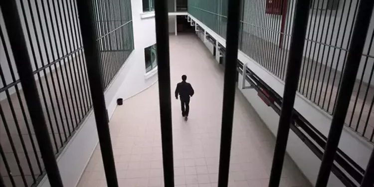 Cezaevlerinde bazı suçlulara tahliye yolu açılıyor