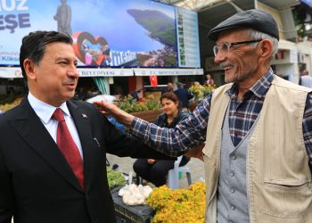 Büyükşehir’den Emeklilere 4 Bin TL Bayram Desteği