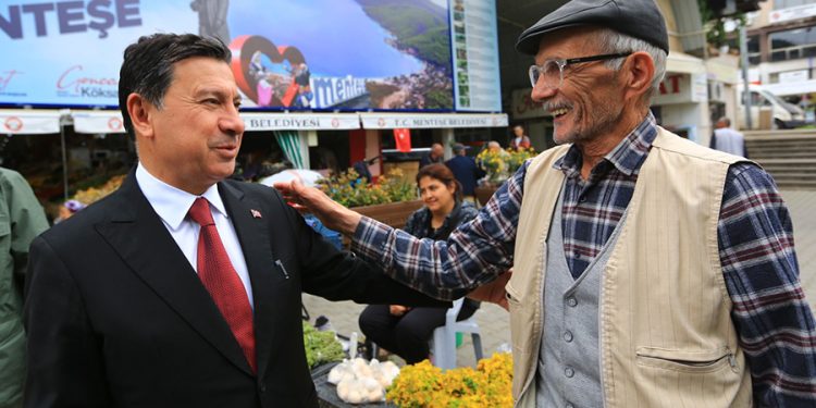 Büyükşehir’den Emeklilere 4 Bin TL Bayram Desteği