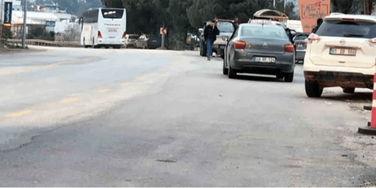 Torba Teksas’ı.. Arabaya kurşun yağdırdılar