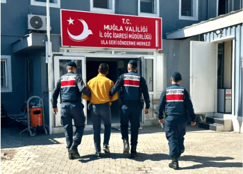 İnterpolün kırmızı bülten ile aradığı hırsız Fethiye’de tatil yaparken yakalandı
