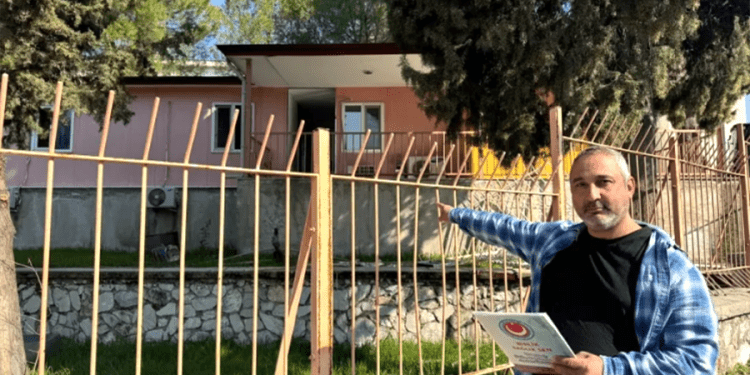 Sağlık Bakanlığı’nın “YIKIN” dediği hastane üç haftadır faaliyetine devam ediyor